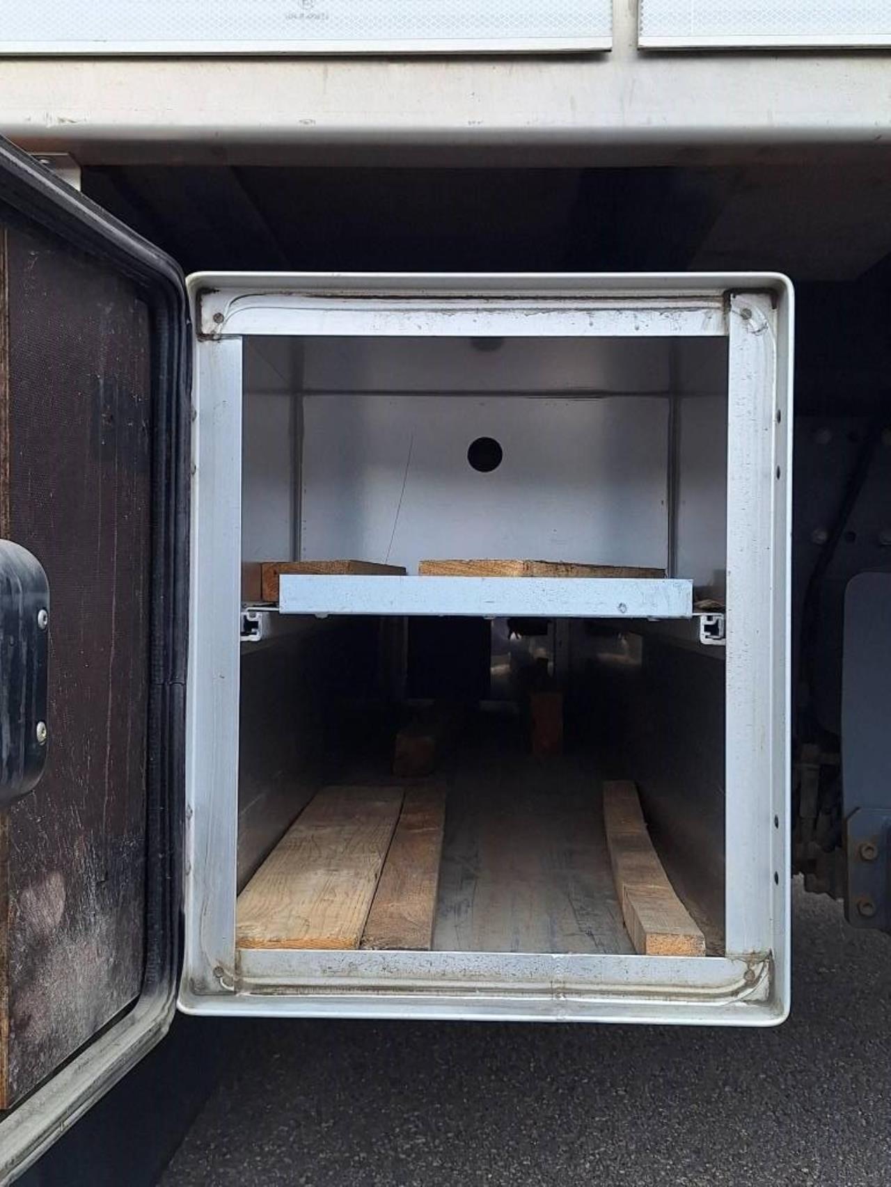Scania R 500 B6x2*4LB 2020 - Skåp isolerat