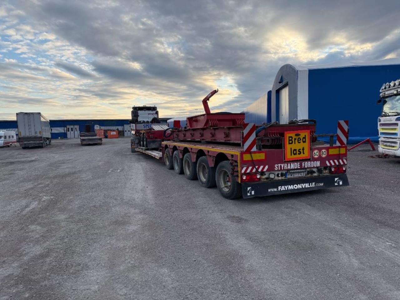 Volvo FH16 700 / Faymonville STBZ-7VA 2011 - Dragbil