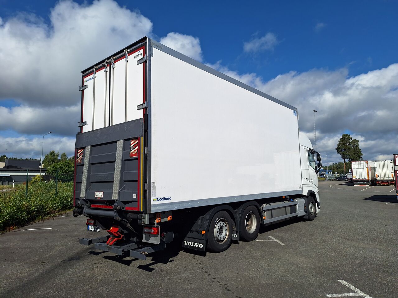 Volvo FH 6x2 Skåp Kyl/Frys 2023 - Skåp isolerat