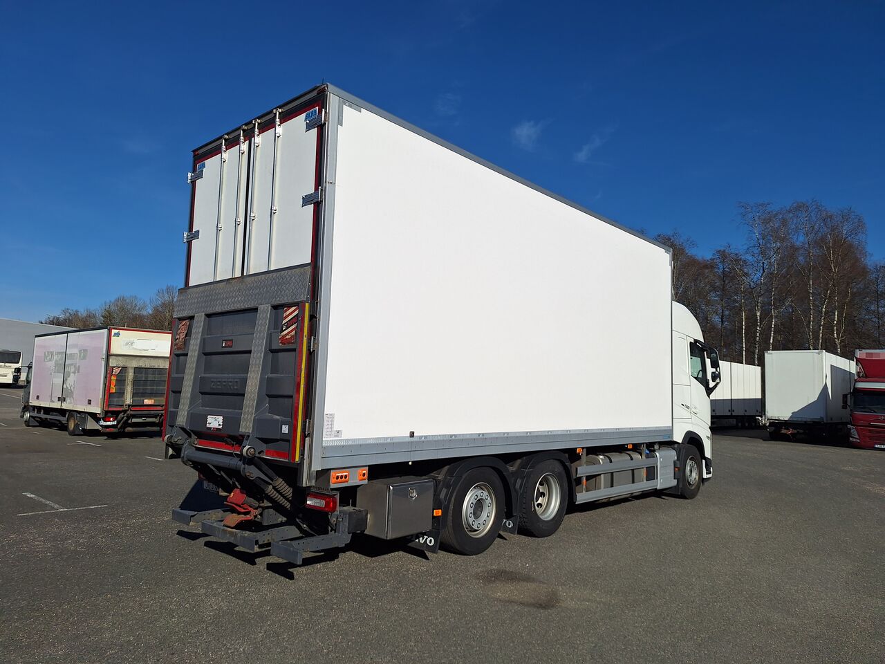 Volvo FH 6x2 Sk&aring;p Kyl/Frys 2024 - Sk&aring;p isolerat