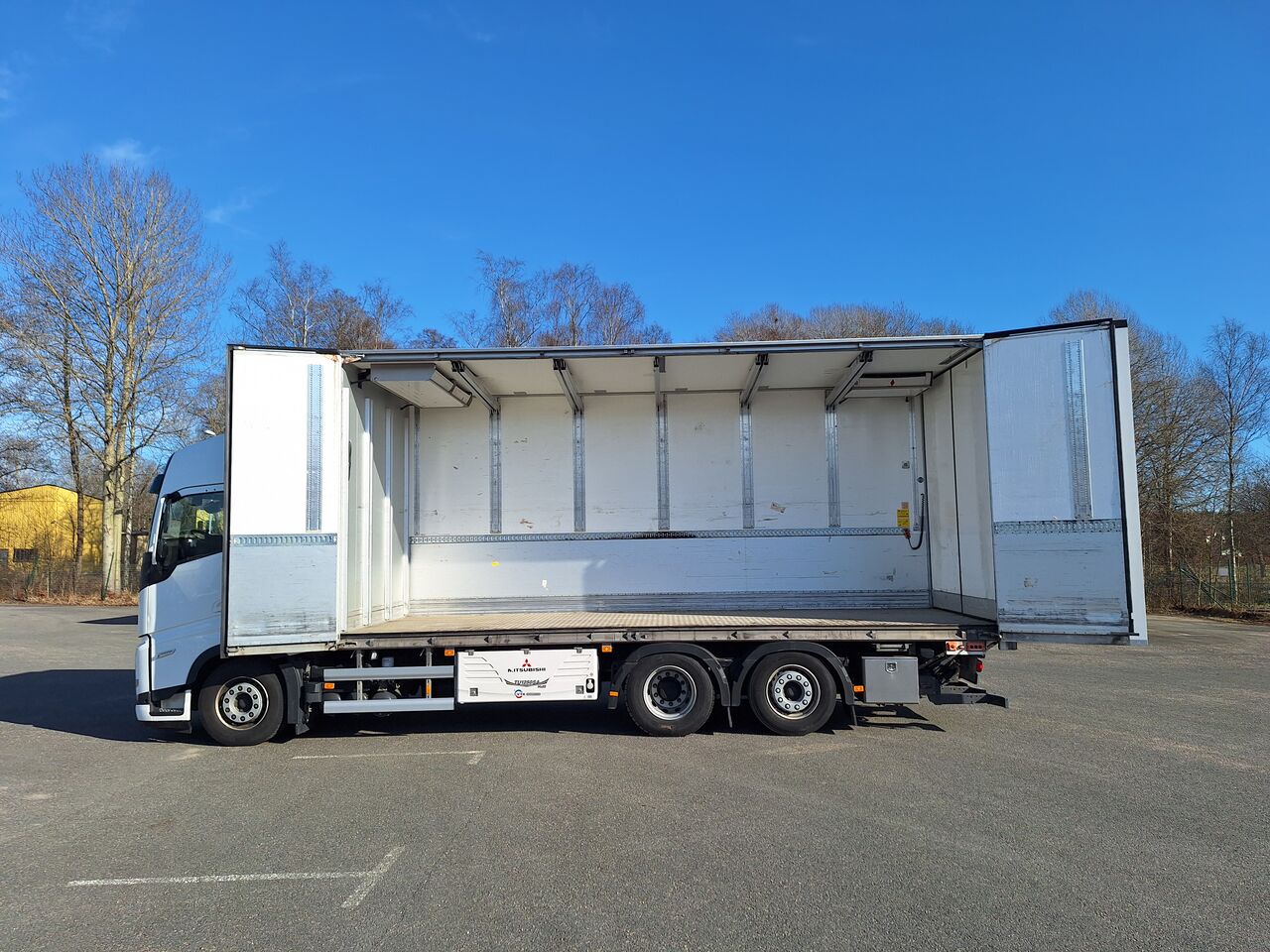 Volvo FH 6x2 Sk&aring;p Kyl/Frys 2024 - Sk&aring;p isolerat