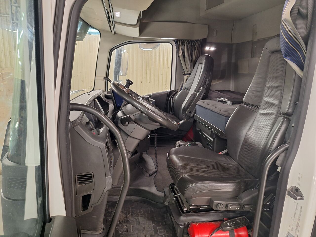 Volvo FH 6x2 Sk&aring;p Kyl/Frys 2024 - Sk&aring;p isolerat