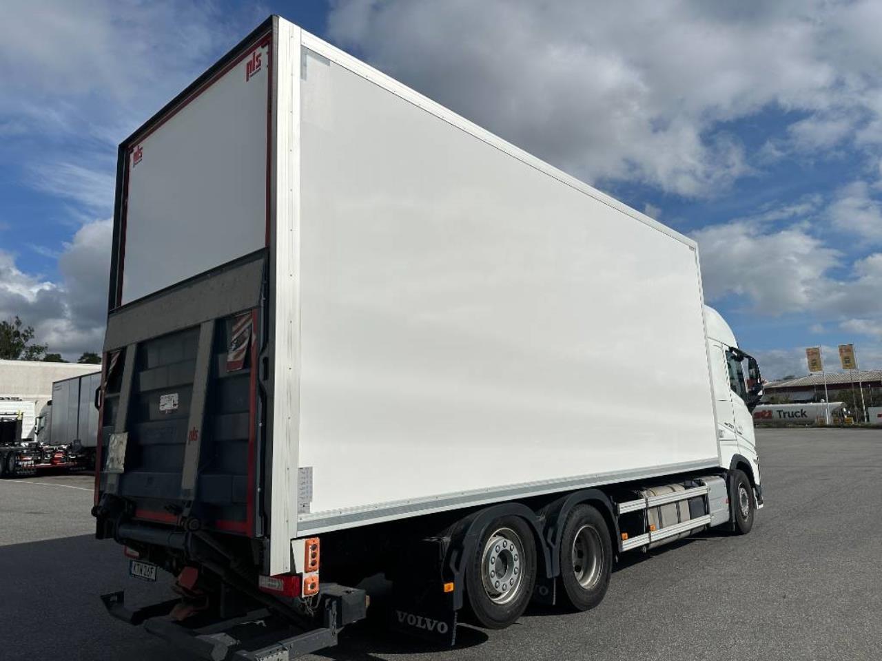 Volvo FH 500 I-save Fjärrbil PLS 2023 - Skåp
