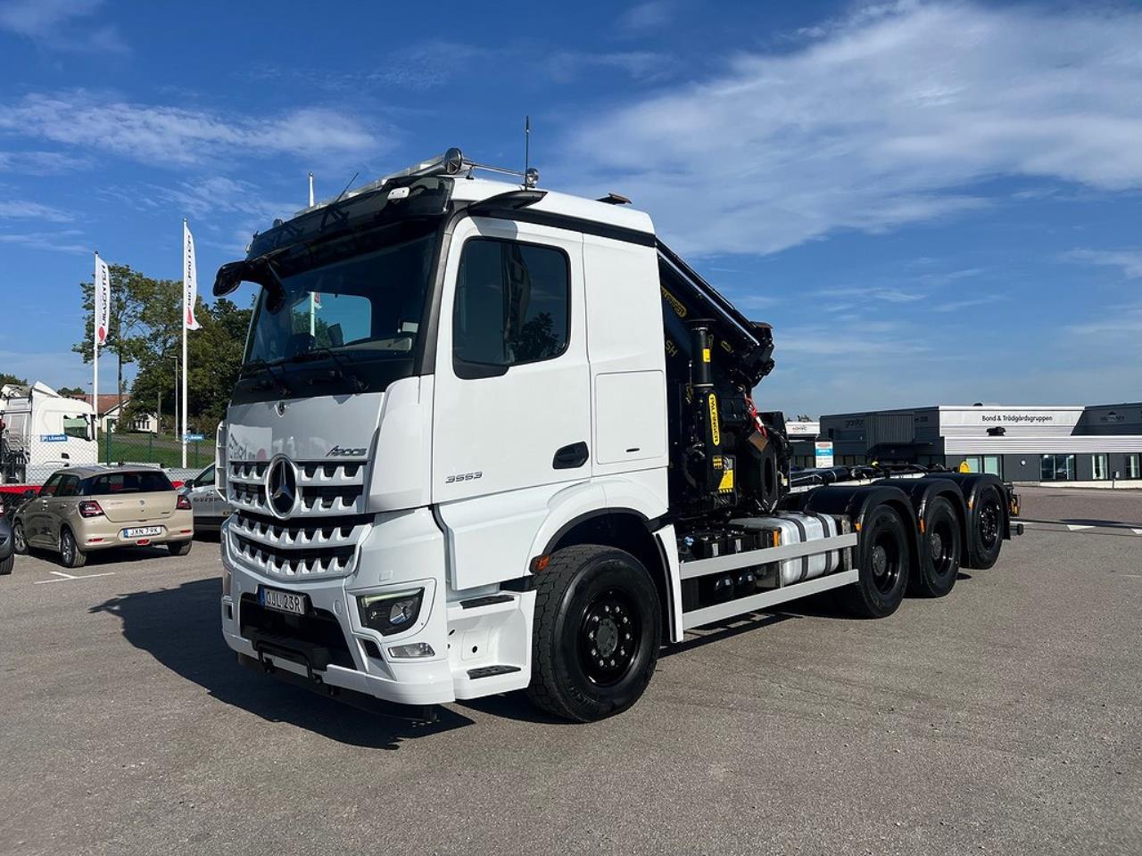 Mercedes-Benz Arocs 3553 8x4*4 Kranväxlare Palfinger & Jibb 2023 - Kran