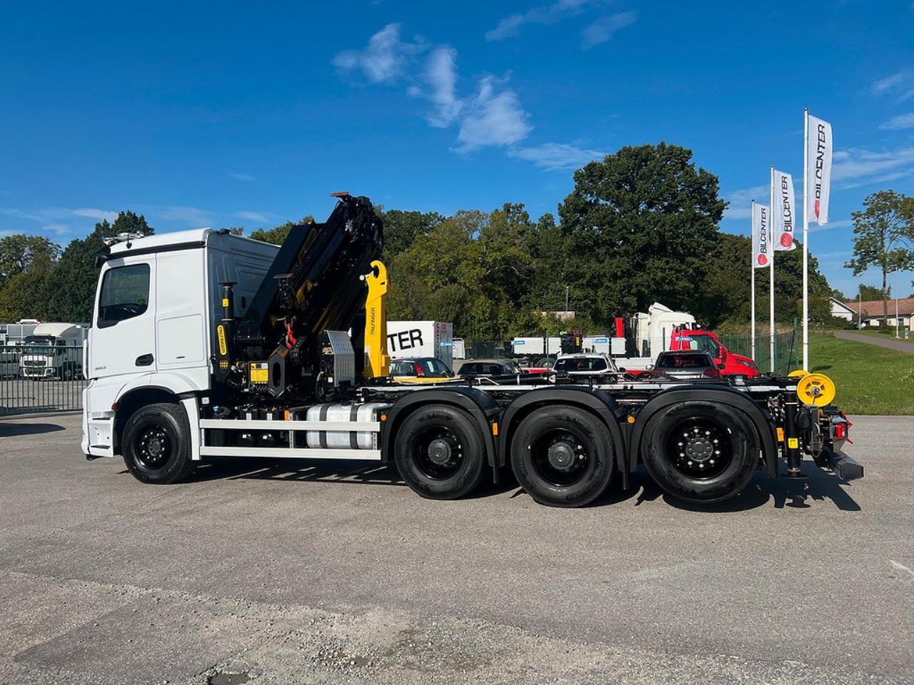 Mercedes-Benz Arocs 3553 8x4*4 Kranväxlare Palfinger & Jibb 2023 - Kran