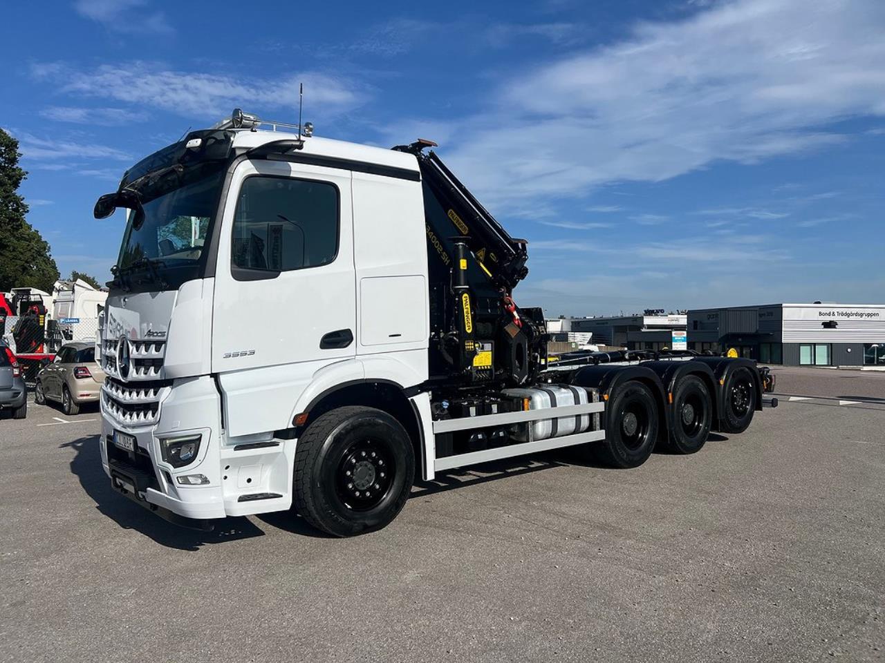 Mercedes-Benz Arocs 3553 8x4*4 Kranväxlare Palfinger & Jibb 2023 - Kran