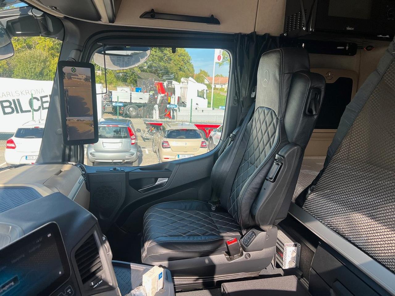 Mercedes-Benz Arocs 3553 8x4*4 Kranväxlare Palfinger & Jibb 2023 - Kran