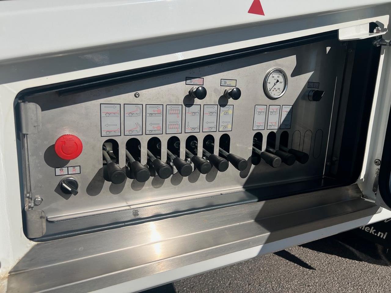 Volvo FM 380 4x2 Bärgningsbil 3-Lastare, Ny Skick, Påkostad 2024 - Bärgningsbil