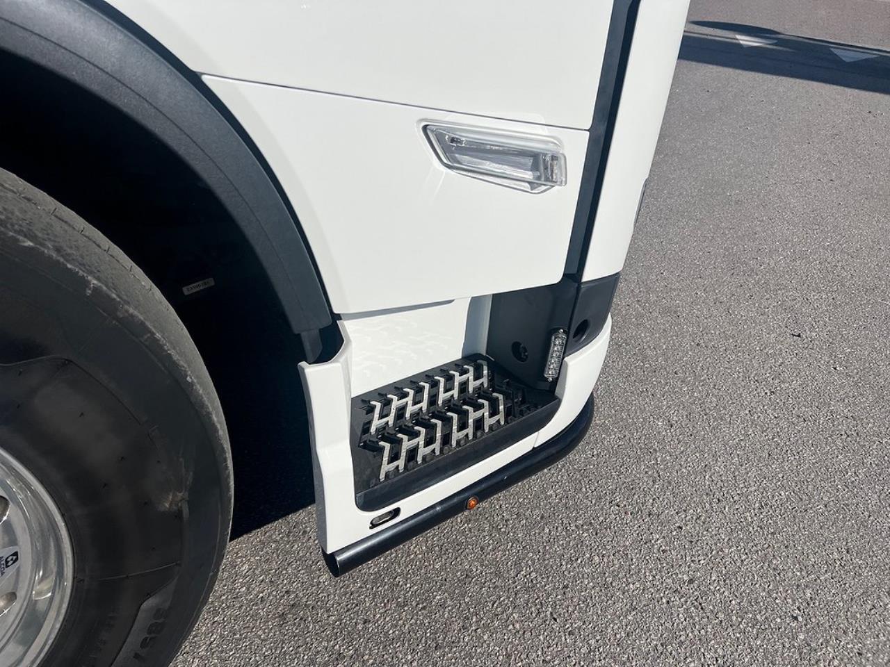 Volvo FM 380 4x2 Bärgningsbil 3-Lastare, Ny Skick, Påkostad 2024 - Bärgningsbil