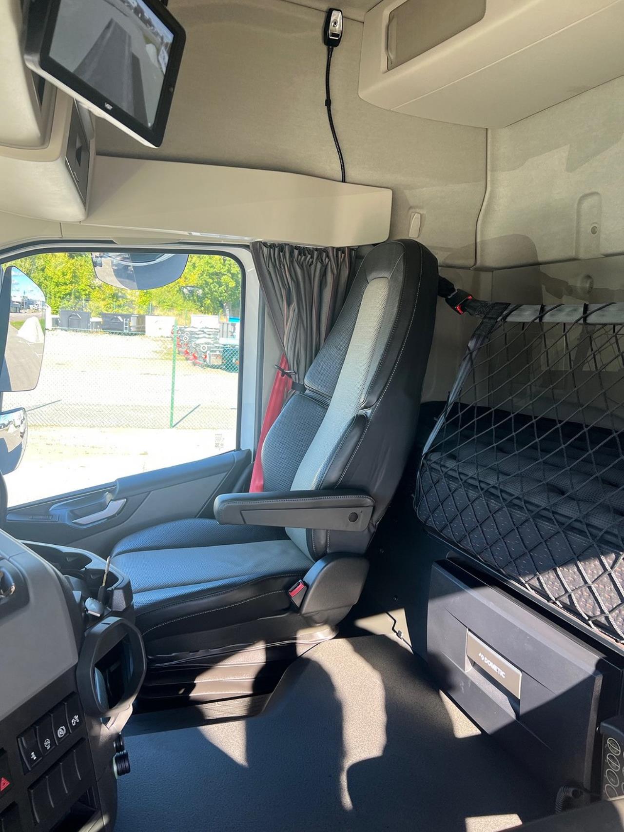 Volvo FM 380 4x2 Bärgningsbil 3-Lastare, Ny Skick, Påkostad 2024 - Bärgningsbil