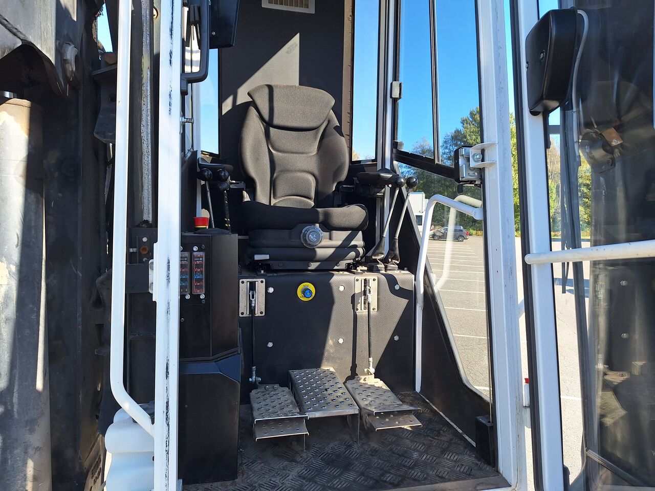 Volvo FH16 6x4 Timmerbil med kran 2023 - Timmer