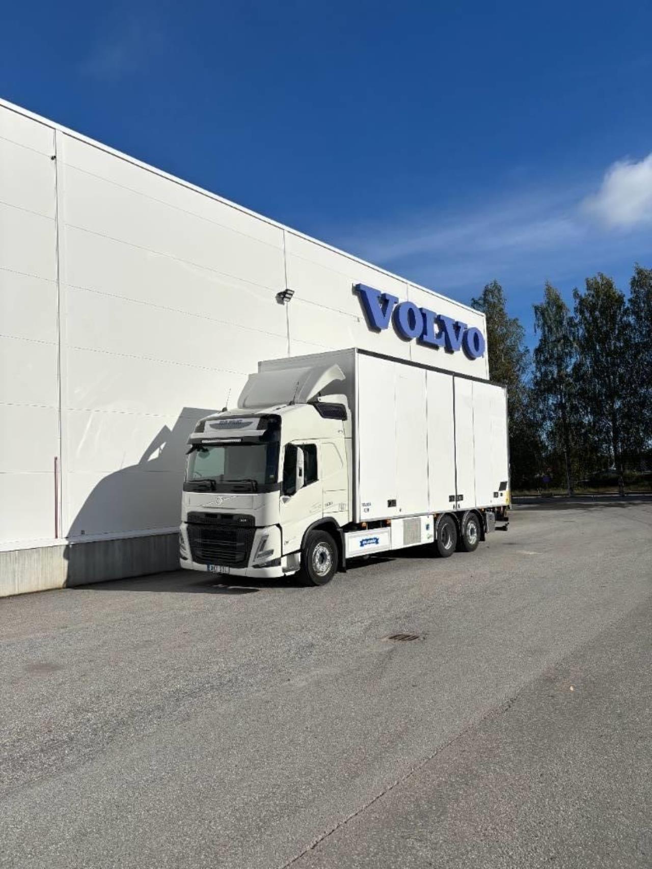 Volvo FM 500 2022 - Skåp isolerat