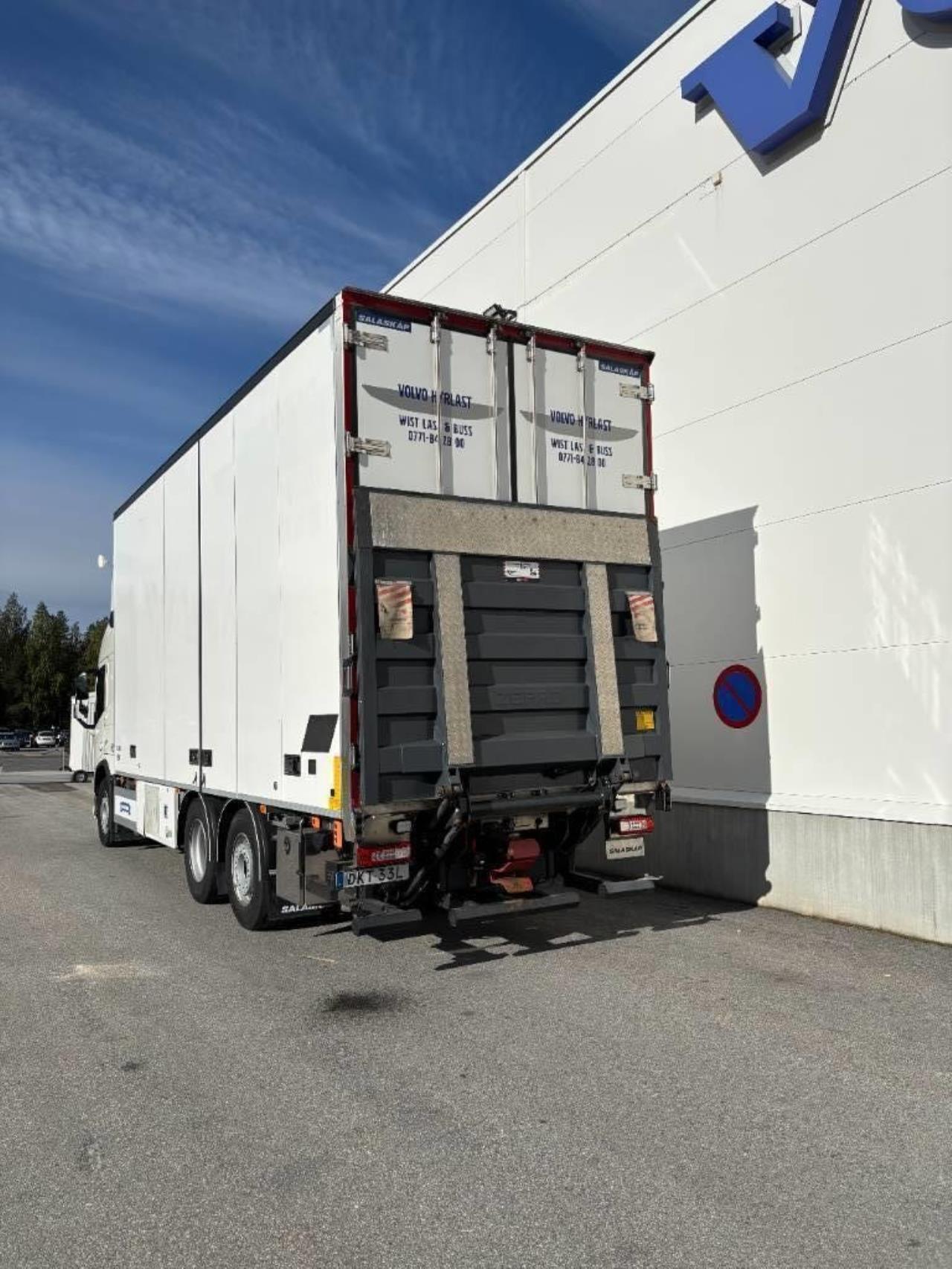 Volvo FM 500 2022 - Skåp isolerat