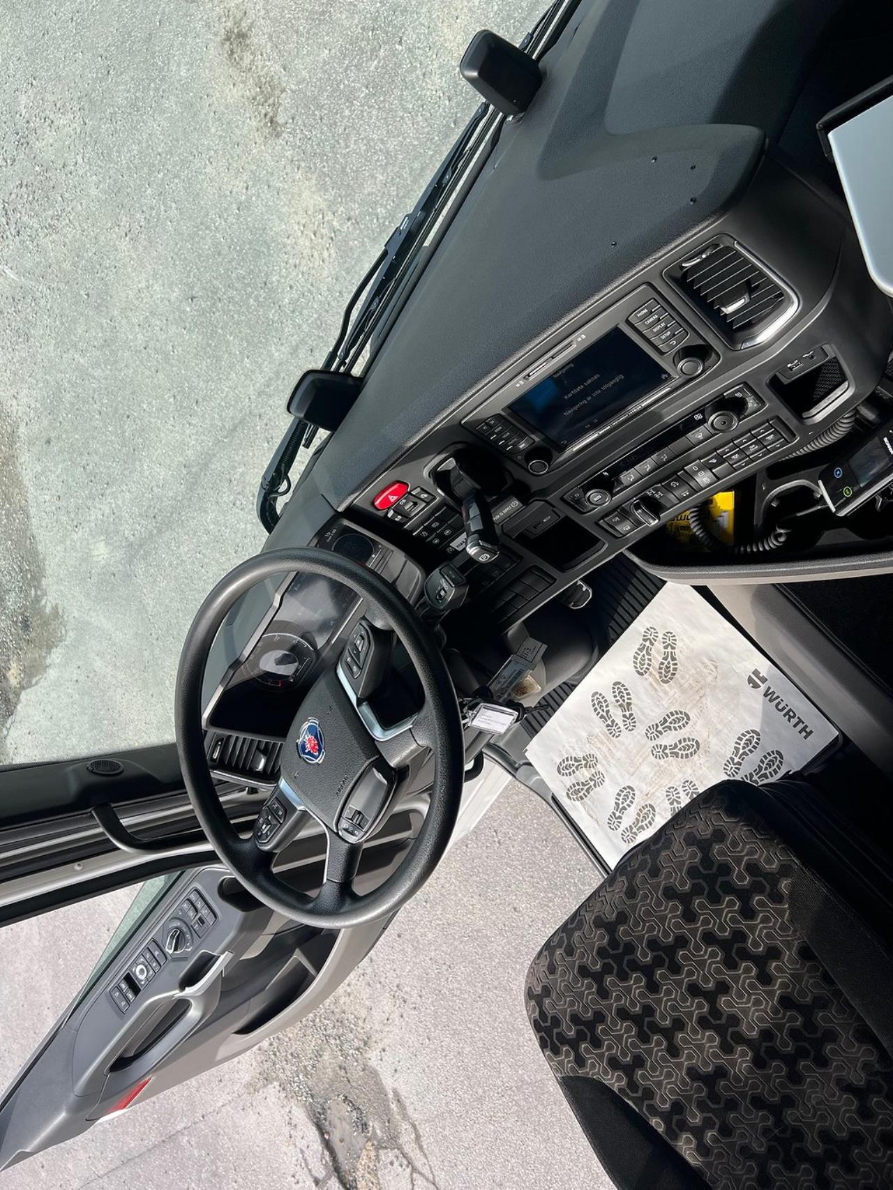 Scania R650 6x4 Tandem Dragbil FULL ADR 3,95 Hjulbas Euro 6 2021 - Dragbil