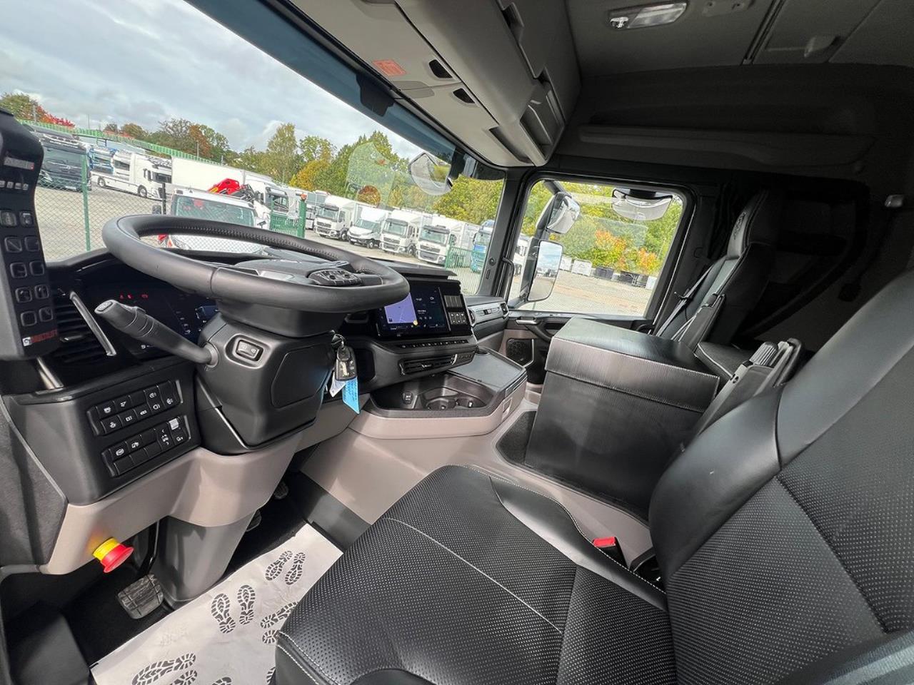Scania G500 "Super" 6x2*4 Kranväxlare Hiab 302 E6 Kran Jibb 2025 - Kran