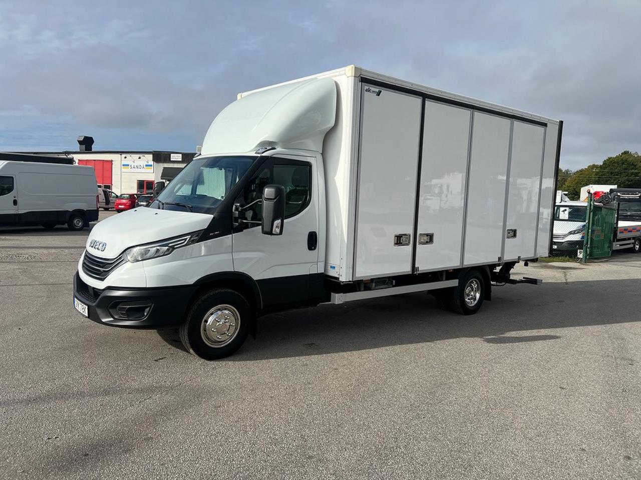 Iveco Daily 72C18 Skåpbil Öppningsbarsida Euro 6 2022 - Övrigt