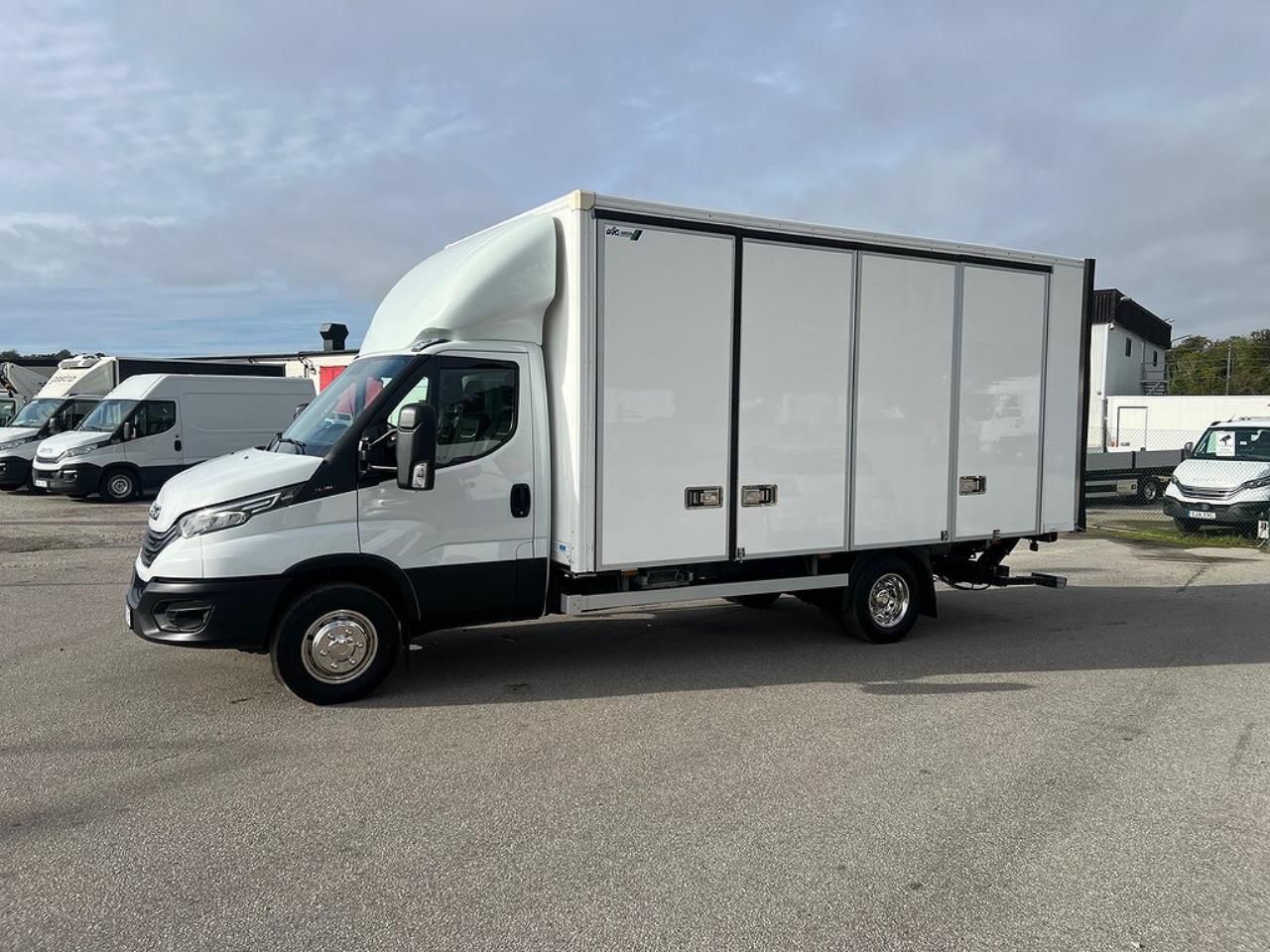 Iveco Daily 72C18 Skåpbil Öppningsbarsida Euro 6 2022 - Övrigt