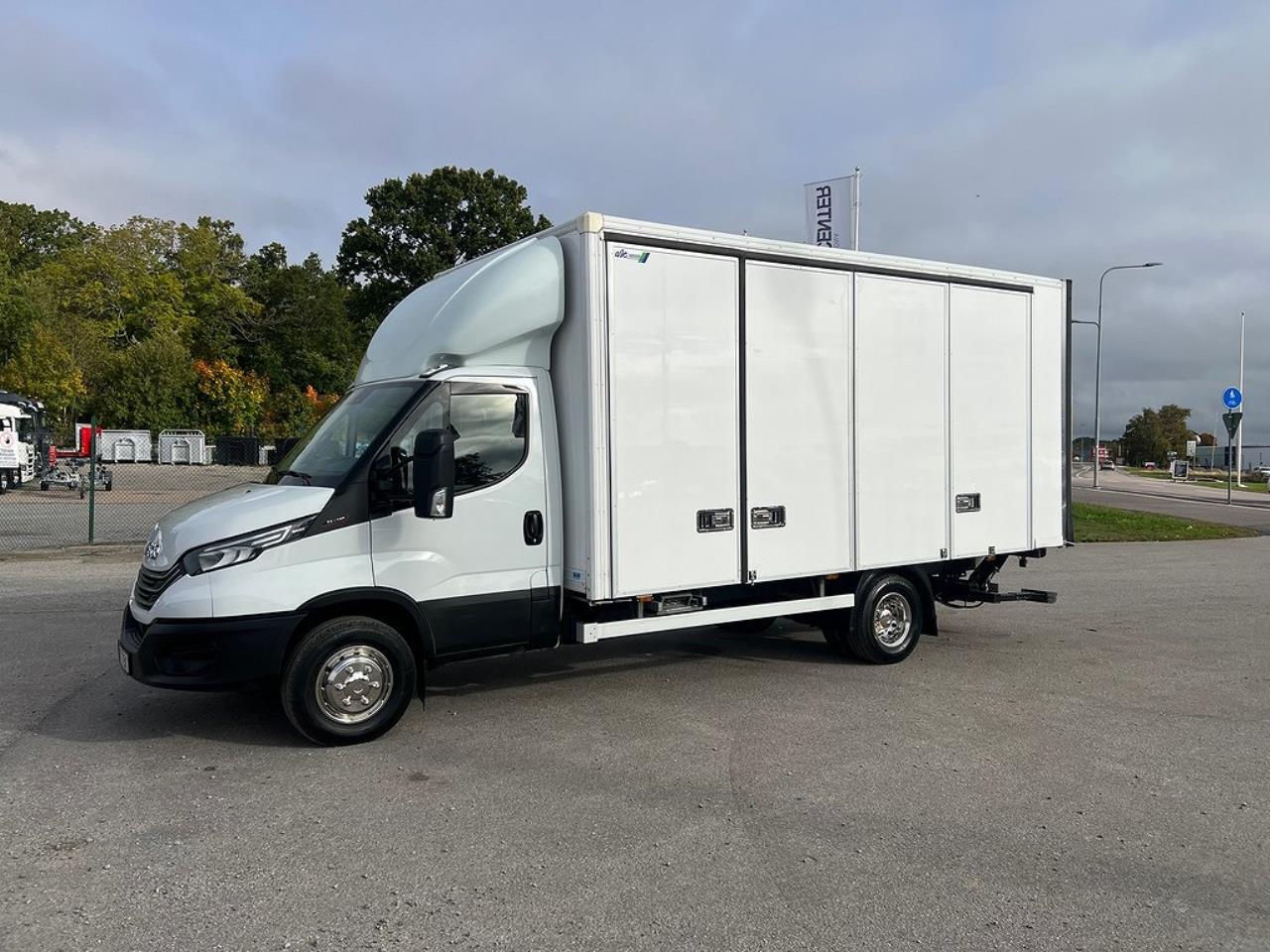 Iveco Daily 72C18 Skåpbil Öppningsbarsida Euro 6 2022 - Övrigt