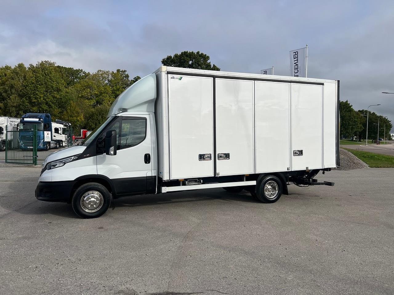 Iveco Daily 72C18 Skåpbil Öppningsbarsida Euro 6 2022 - Övrigt