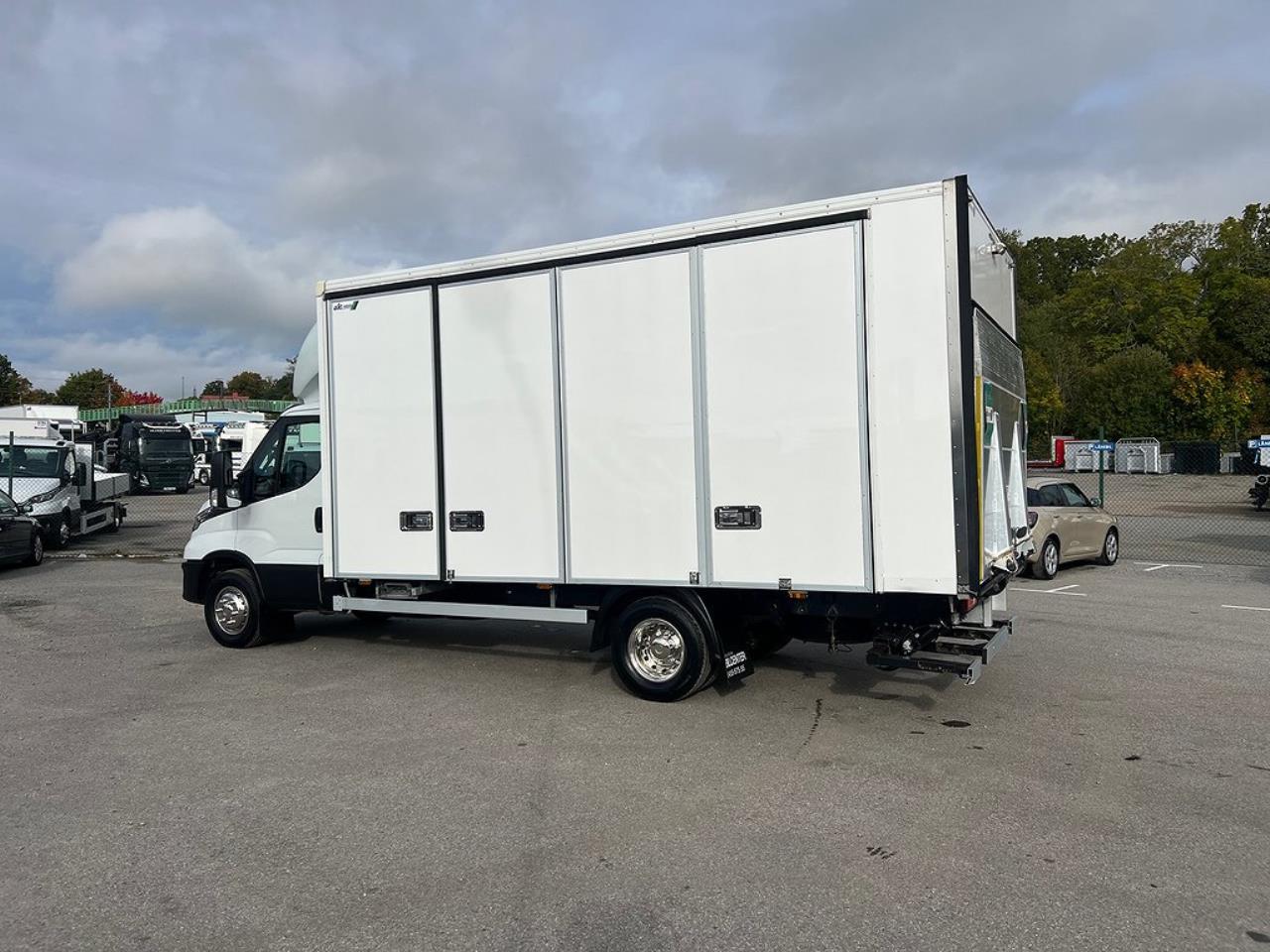 Iveco Daily 72C18 Skåpbil Öppningsbarsida Euro 6 2022 - Övrigt