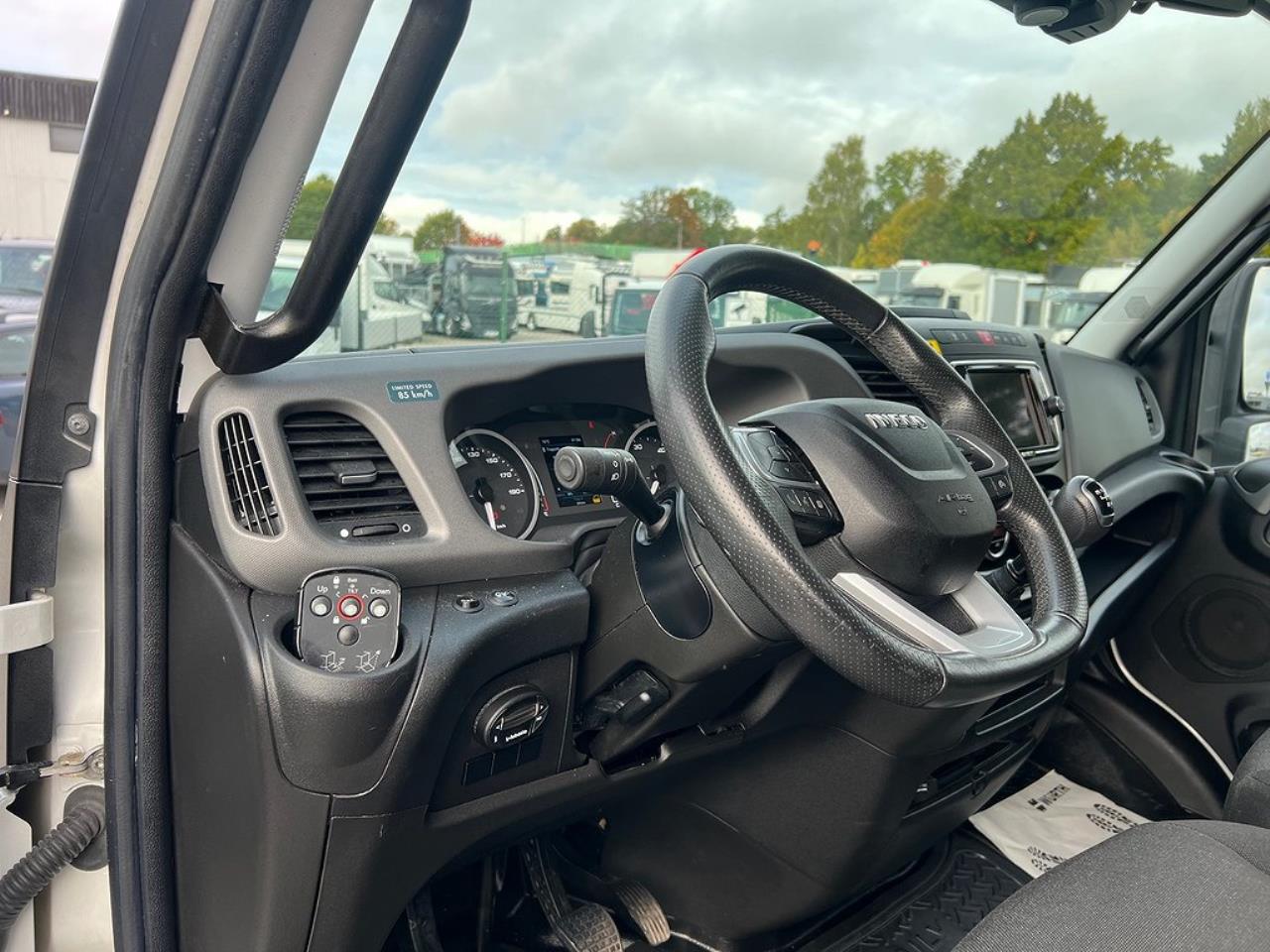 Iveco Daily 72C18 Skåpbil Öppningsbarsida Euro 6 2022 - Övrigt