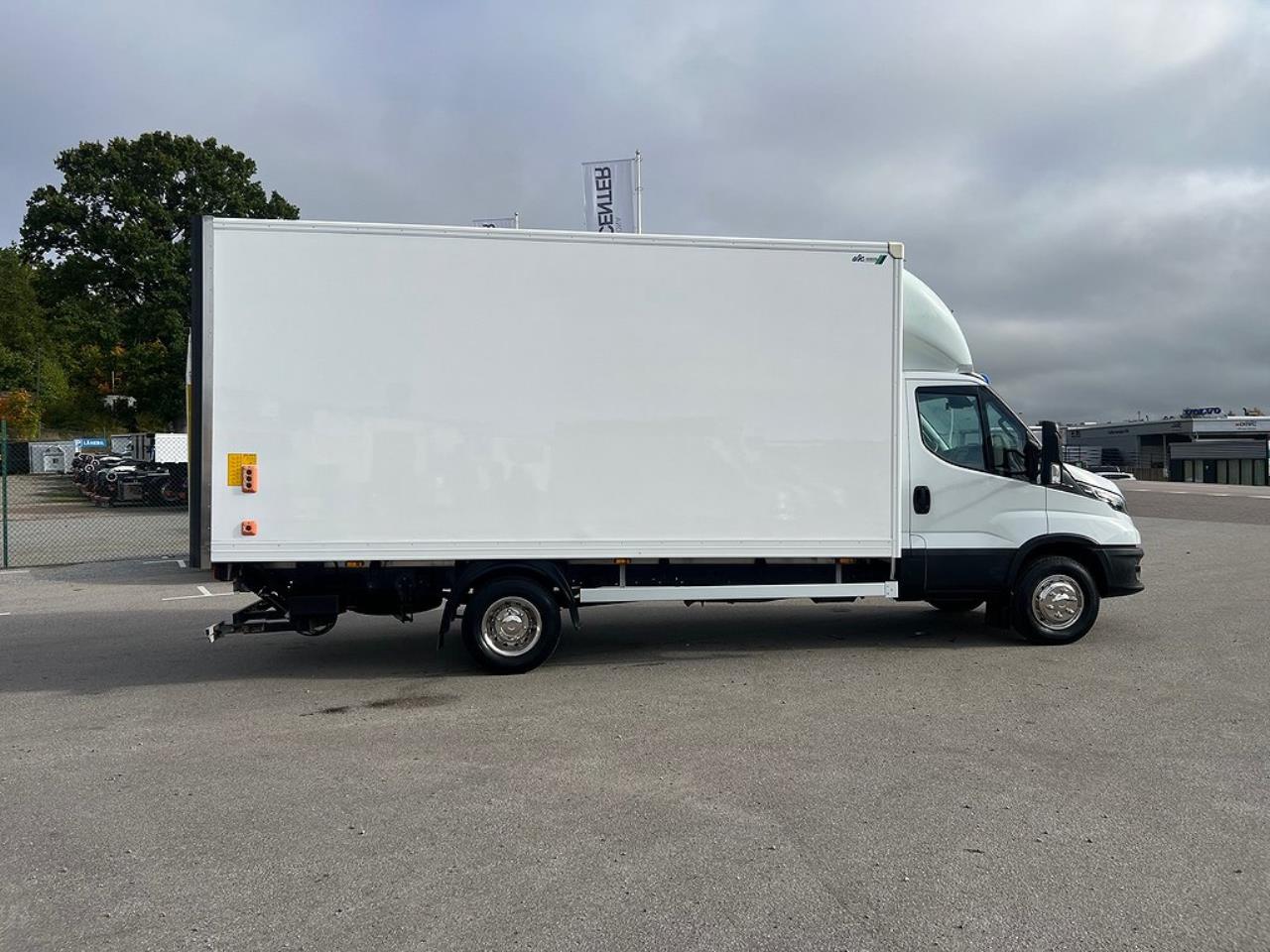 Iveco Daily 72C18 Skåpbil Öppningsbarsida Euro 6 2022 - Övrigt