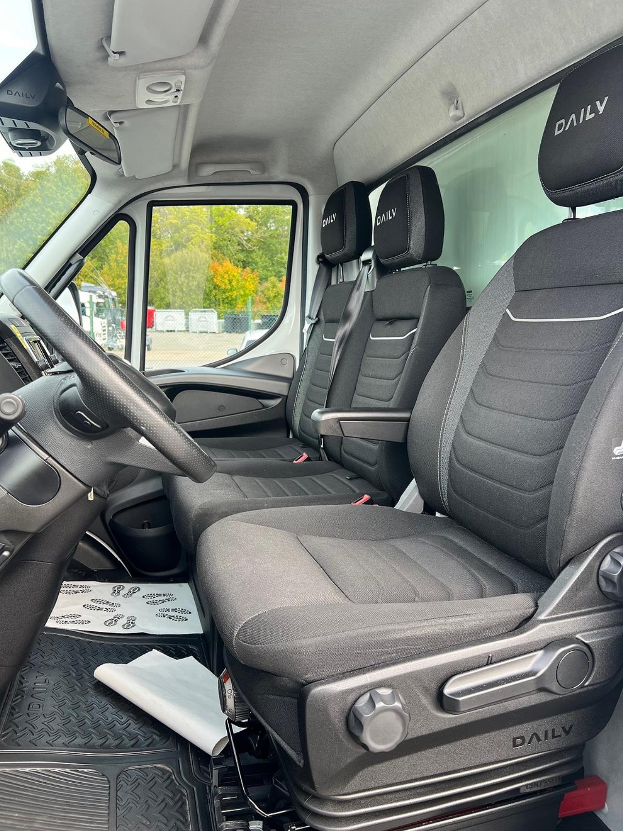 Iveco Daily 72C18 Skåpbil Öppningsbarsida Euro 6 2022 - Övrigt