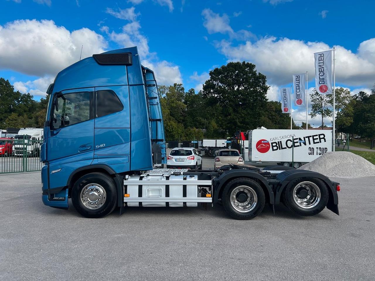 Volvo FH13 540 6x4 Dragbil Lyftbar Tandem Axel, Retarder 2023 - Dragbil