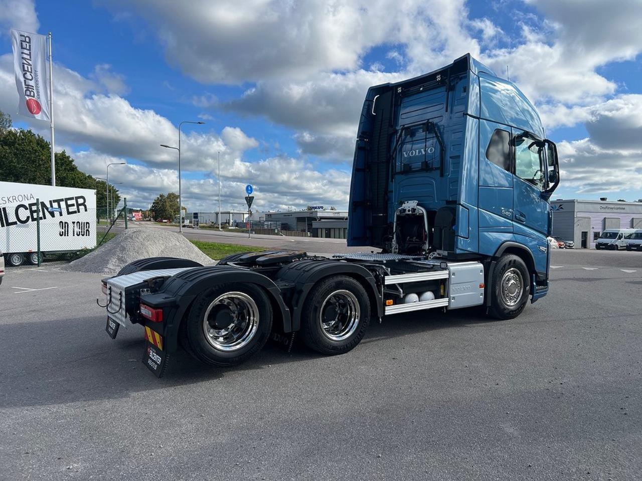 Volvo FH13 540 6x4 Dragbil Lyftbar Tandem Axel, Retarder 2023 - Dragbil