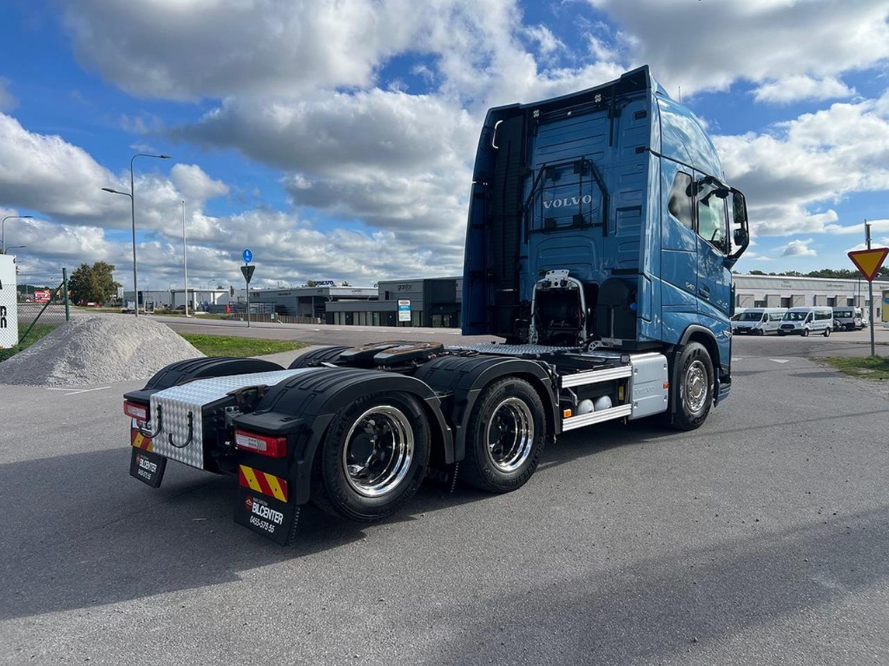 Volvo FH13 540 6x4 Dragbil Lyftbar Tandem Axel, Retarder 2023 - Dragbil