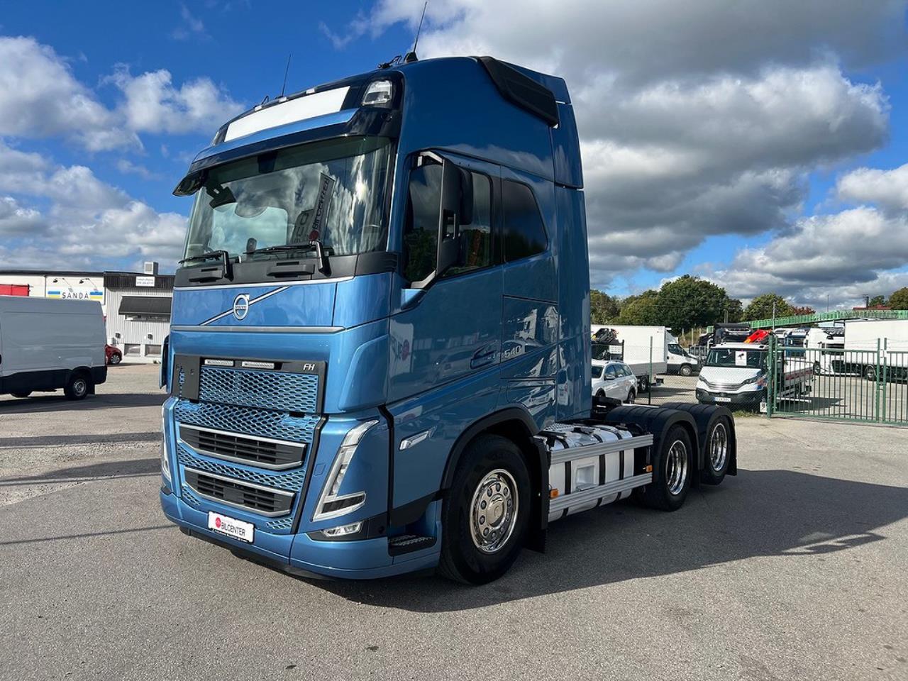 Volvo FH13 540 6x4 Dragbil Lyftbar Tandem Axel, Retarder 2023 - Dragbil