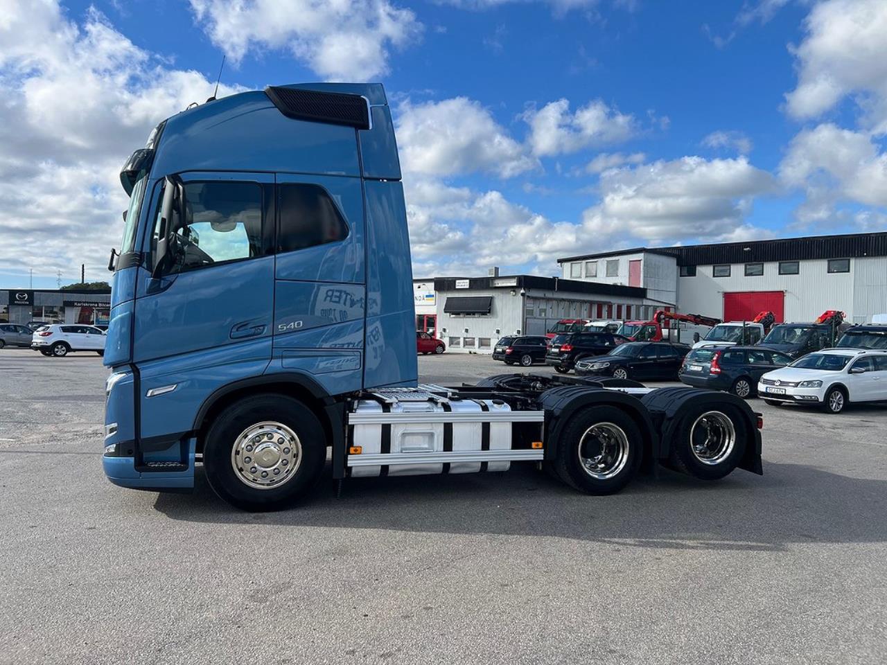 Volvo FH13 540 6x4 Dragbil Lyftbar Tandem Axel, Retarder 2023 - Dragbil