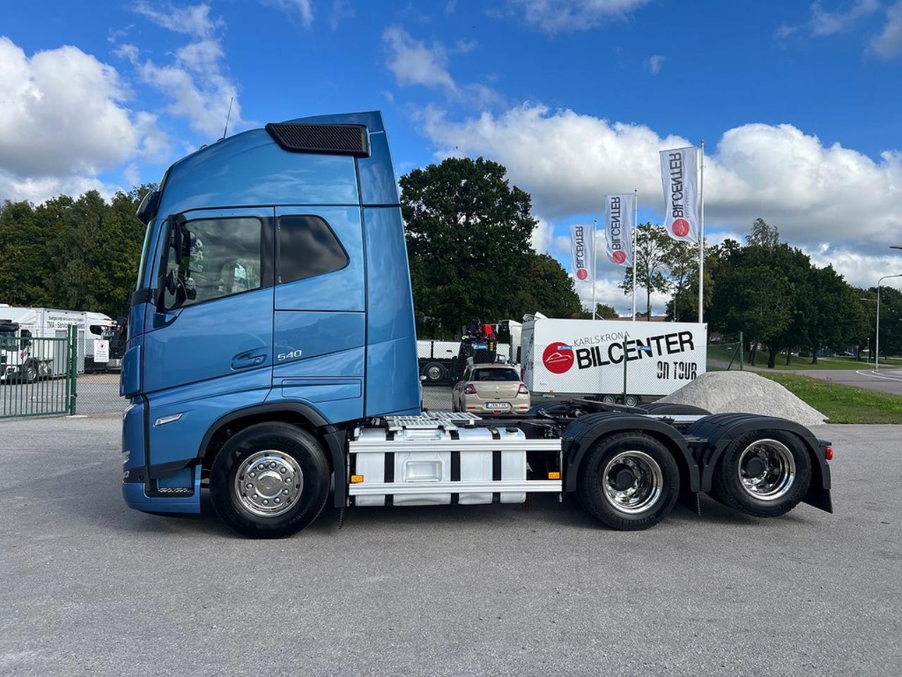 Volvo FH13 540 6x4 Dragbil Lyftbar Tandem Axel, Retarder 2023 - Dragbil