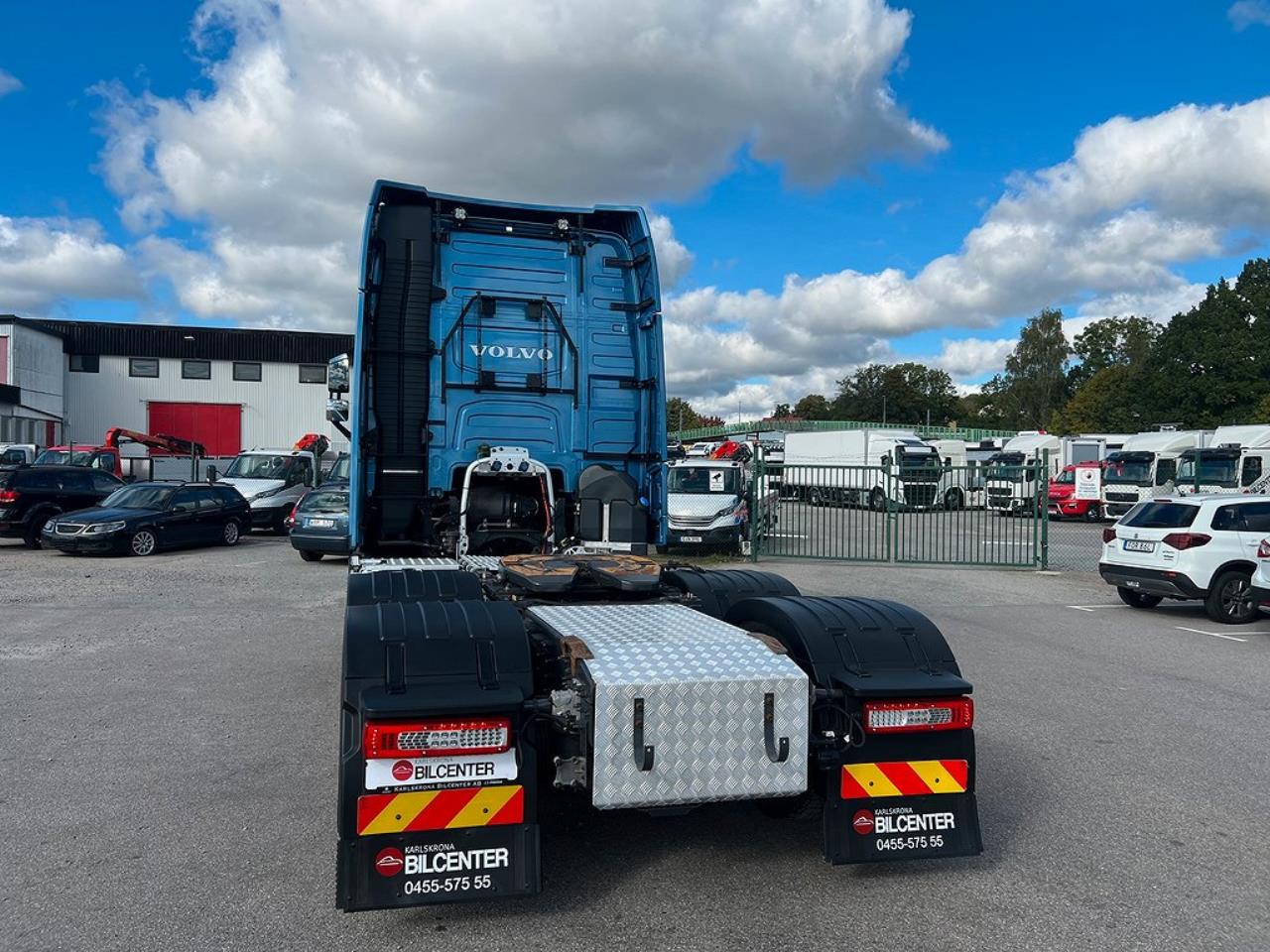 Volvo FH13 540 6x4 Dragbil Lyftbar Tandem Axel, Retarder 2023 - Dragbil