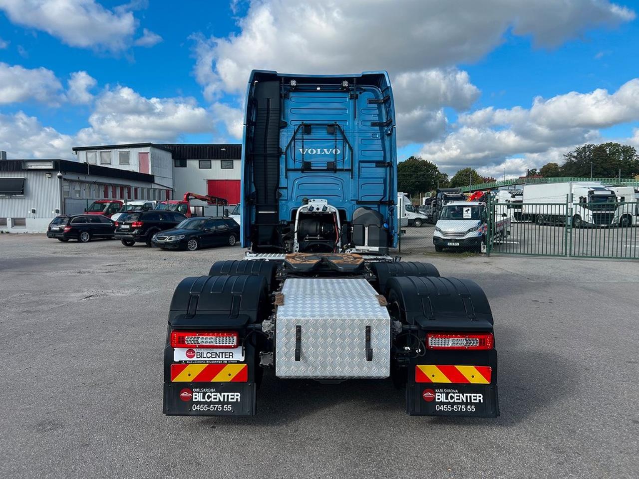 Volvo FH13 540 6x4 Dragbil Lyftbar Tandem Axel, Retarder 2023 - Dragbil