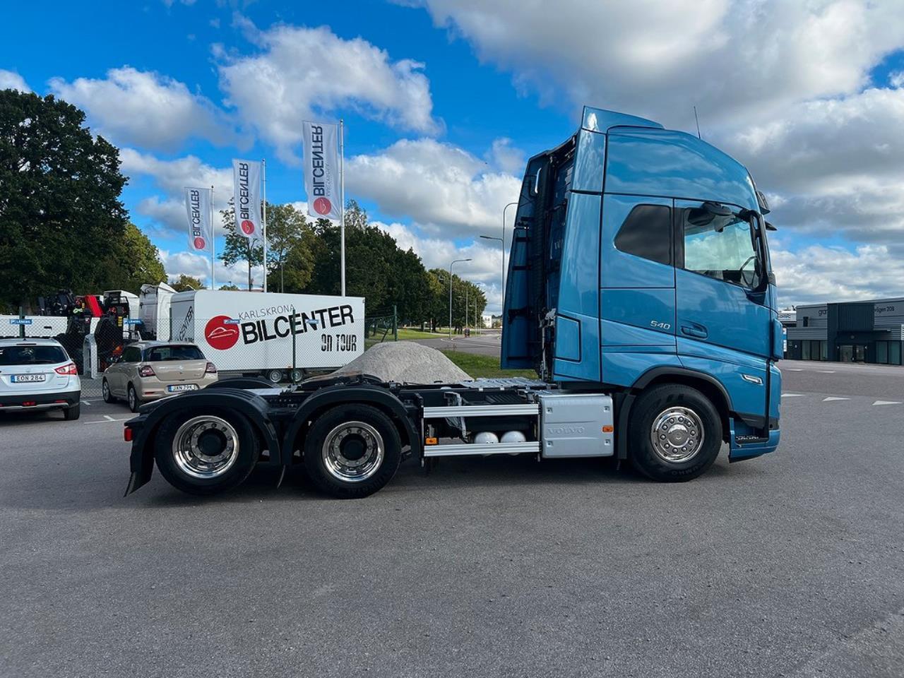 Volvo FH13 540 6x4 Dragbil Lyftbar Tandem Axel, Retarder 2023 - Dragbil