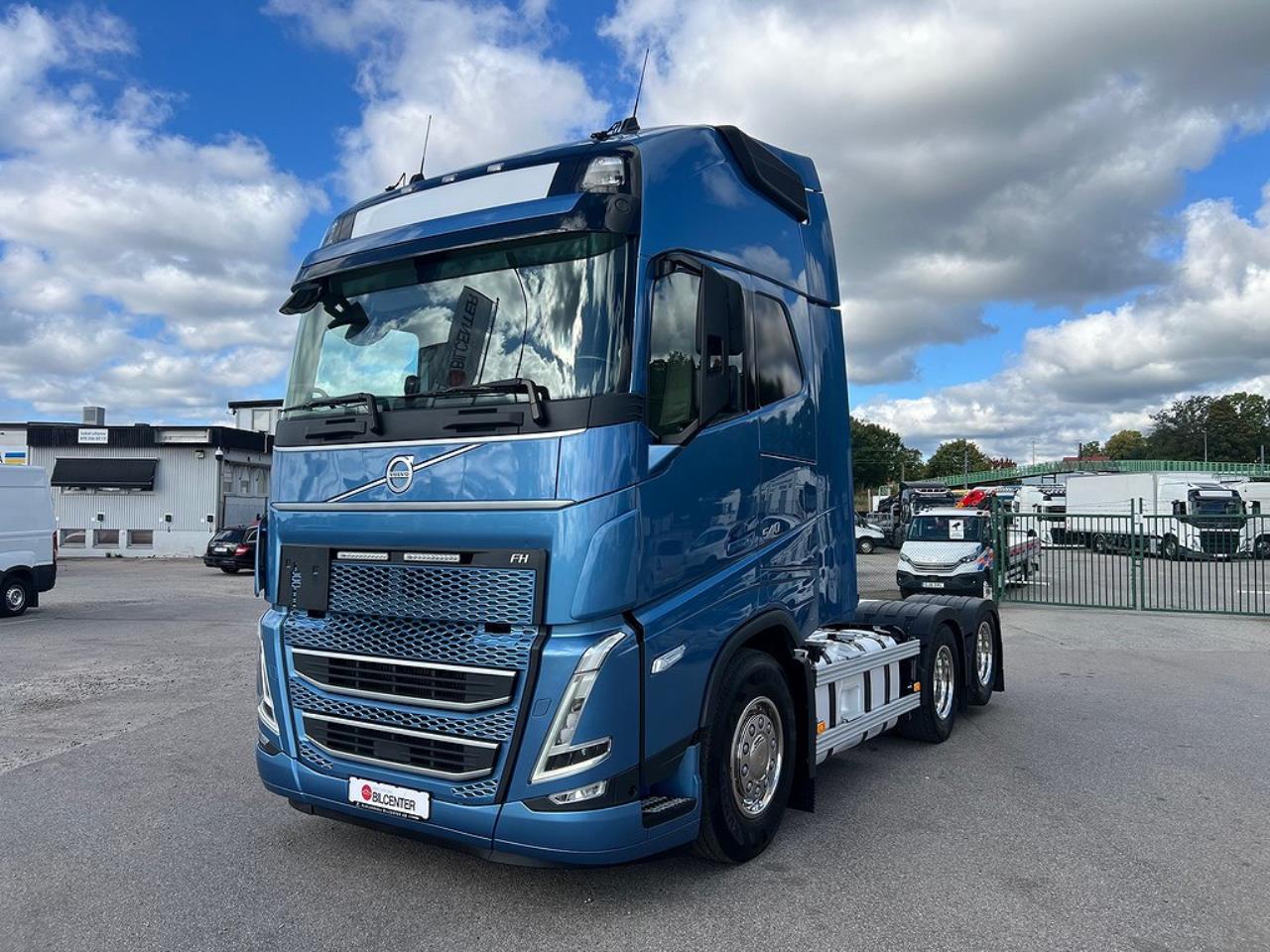 Volvo FH13 540 6x4 Dragbil Lyftbar Tandem Axel, Retarder 2023 - Dragbil