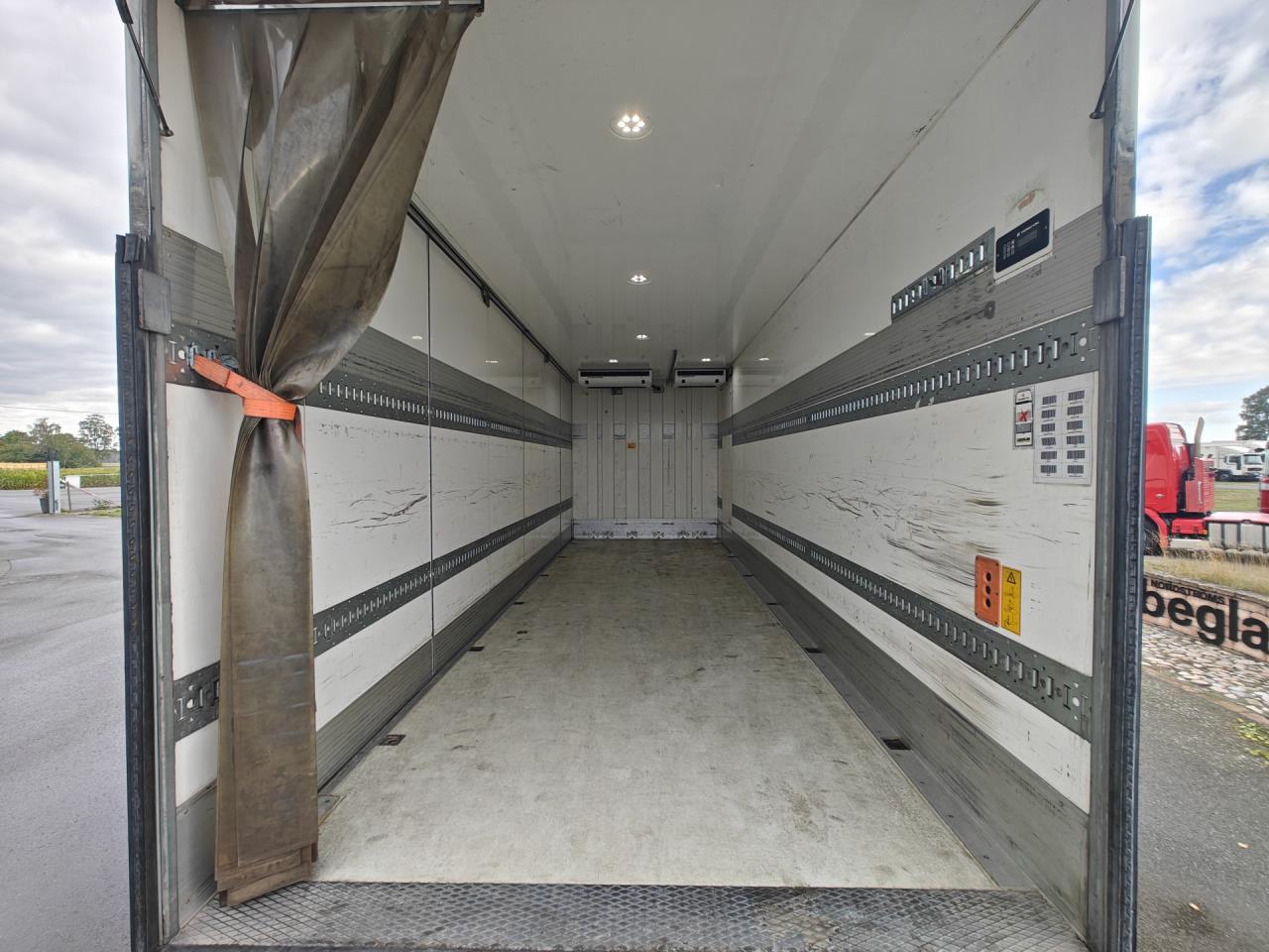 SCANIA P410 2019 - Skåp