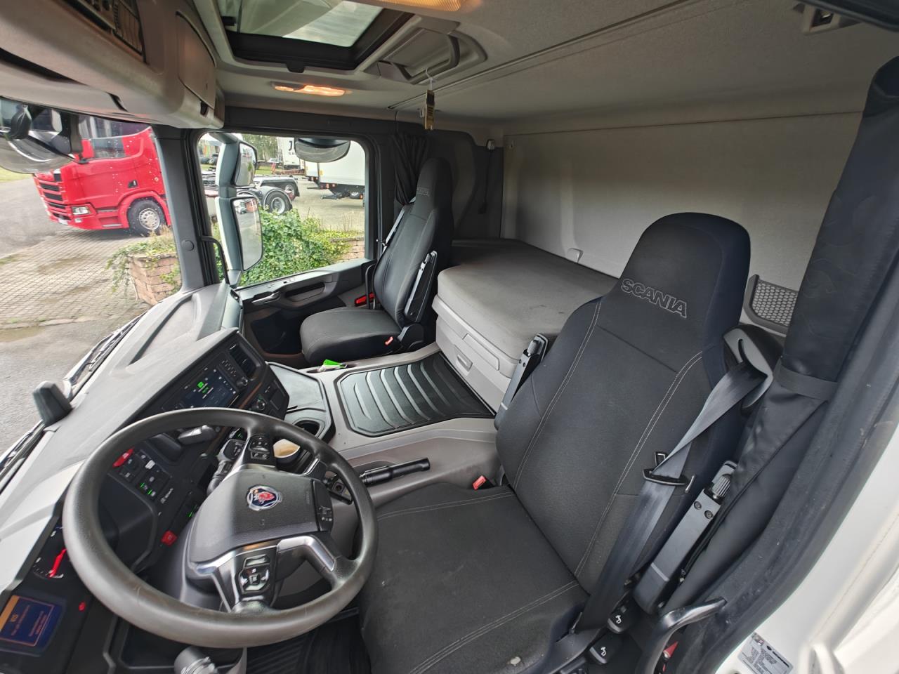 SCANIA P410 2019 - Skåp