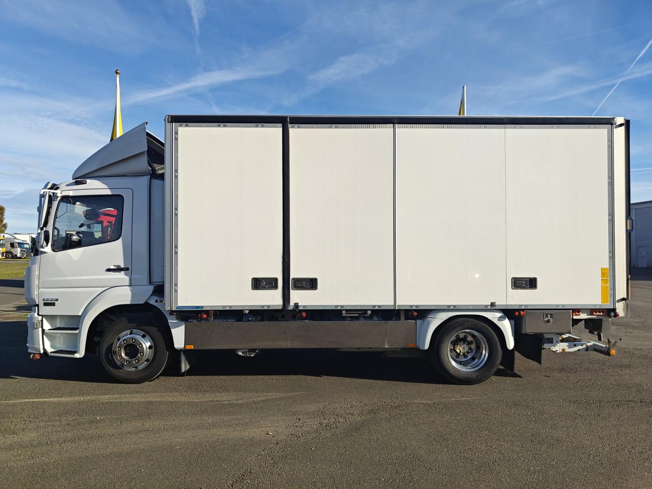 MERCEDES ATEGO 1223 2019 - Skåp