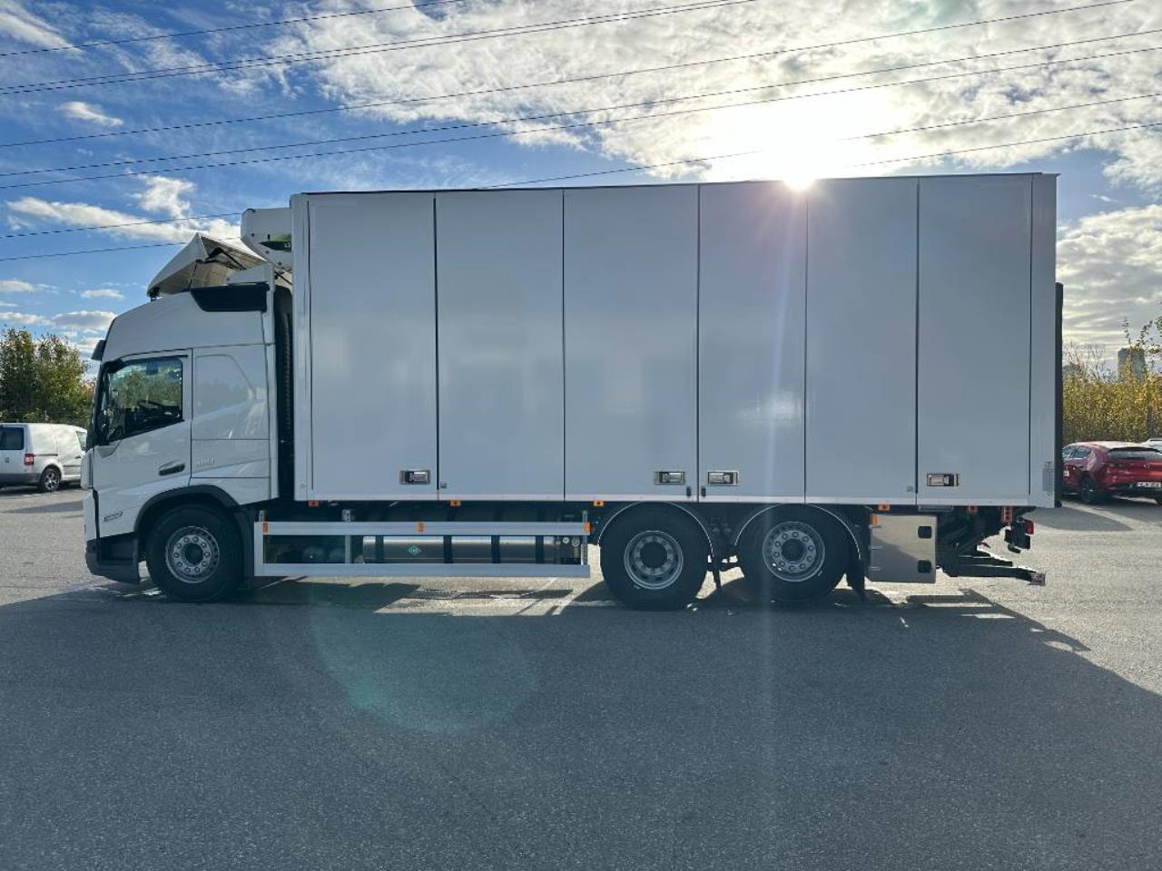 Volvo FM 460 LNG Kyl Frys bil 2024 - Skåp isolerat