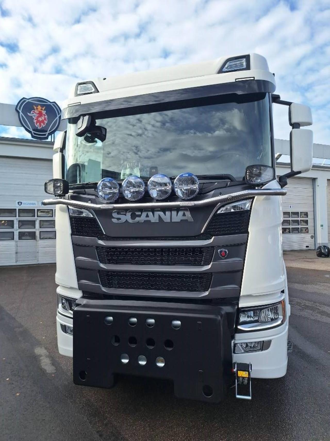 Scania R590B8X4*4NB Plogbil 2025 - Krok/Lastväxlare
