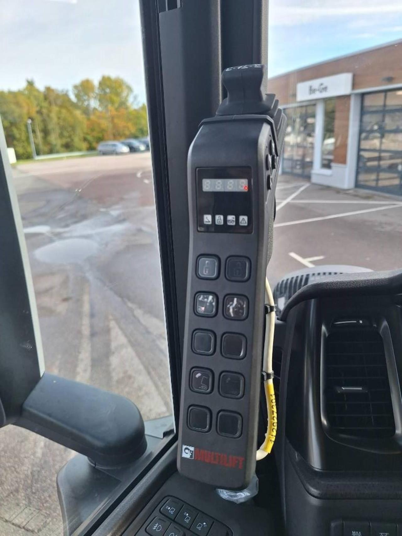 Scania R590B8X4*4NB Plogbil 2025 - Krok/Lastväxlare