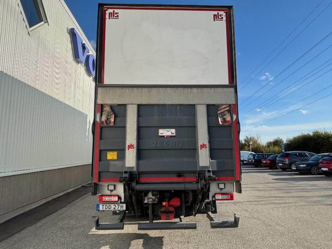 Volvo Volvo FH13 500TC 6x2 Skåpbil 2021 - Skåp