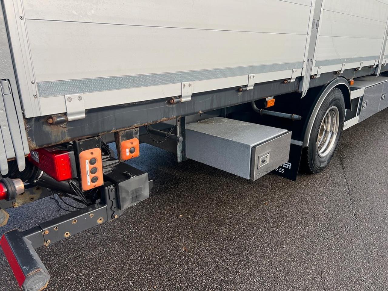 Scania P320 4x2 Kranbil med Z-Lyft, Euro 6 2018 - Kran