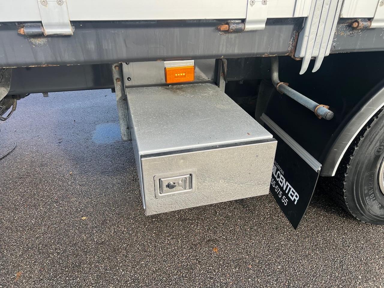 Scania P320 4x2 Kranbil med Z-Lyft, Euro 6 2018 - Kran