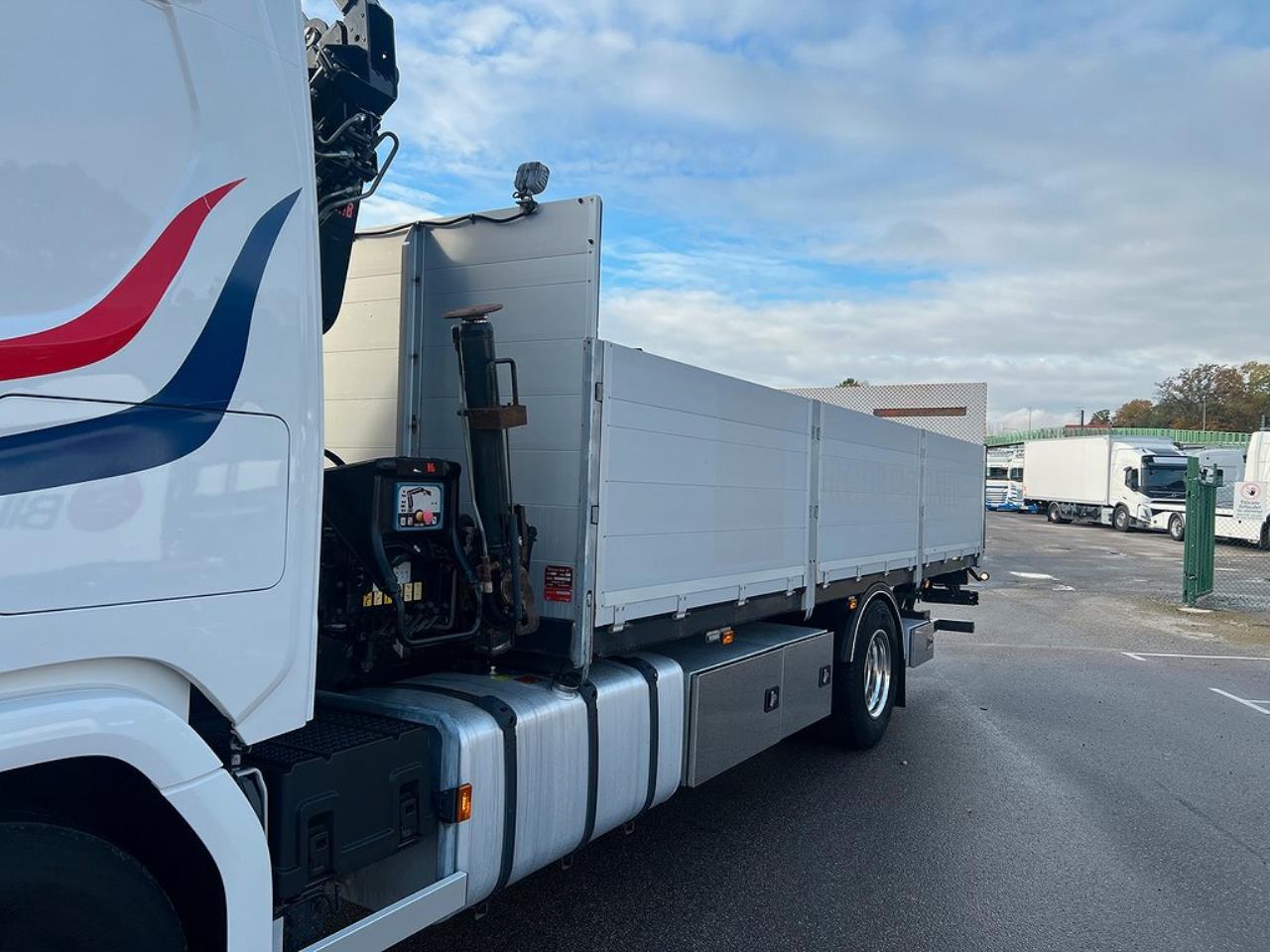 Scania P320 4x2 Kranbil med Z-Lyft, Euro 6 2018 - Kran