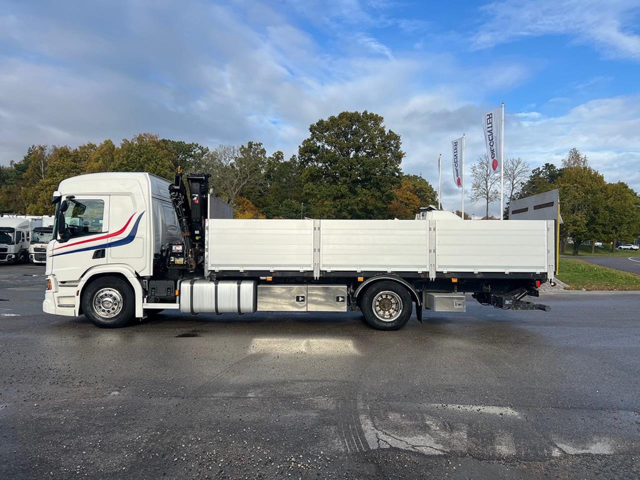 Scania P320 4x2 Kranbil med Z-Lyft, Euro 6 2018 - Kran