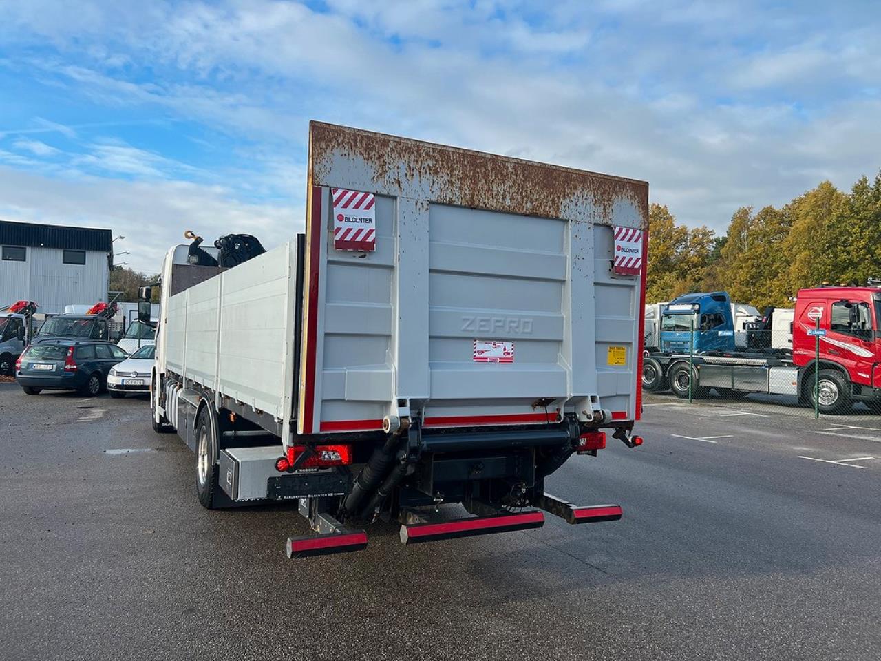 Scania P320 4x2 Kranbil med Z-Lyft, Euro 6 2018 - Kran