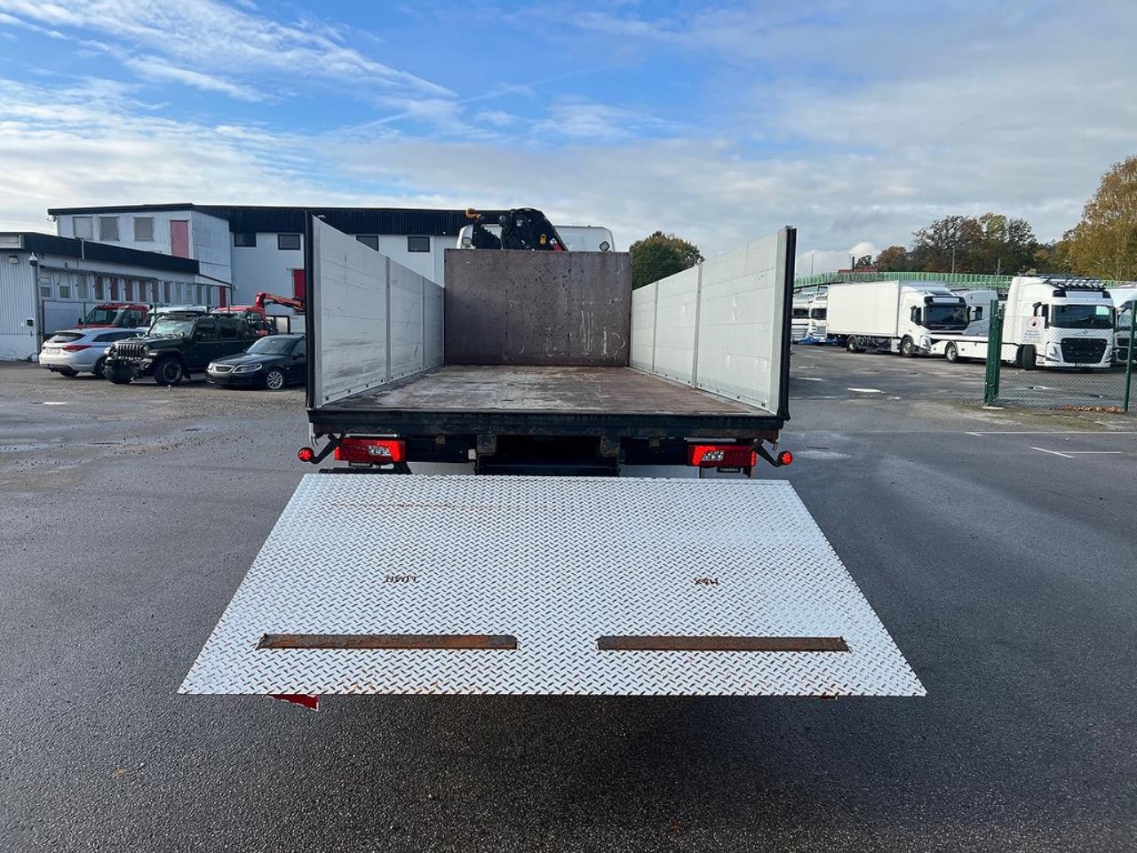 Scania P320 4x2 Kranbil med Z-Lyft, Euro 6 2018 - Kran